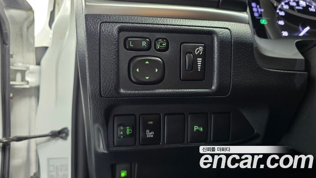 Lexus CT200h 1.8 Compact Trendy ZWA10 2013 — фото 19