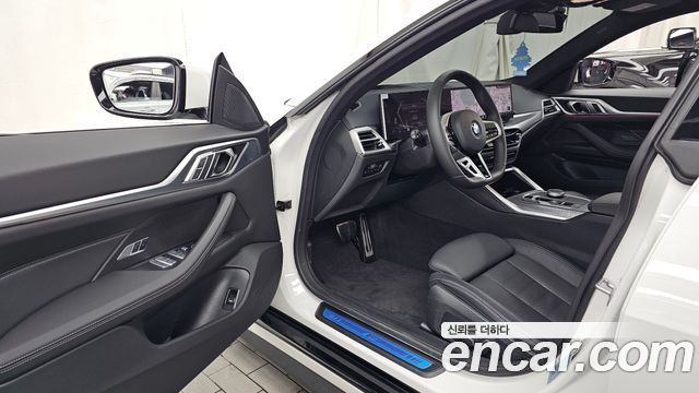 BMW 4 Series (G22) 420i M Sports GranCoupe 2025 — фото 10