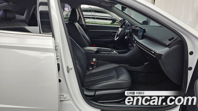Hyundai Sonata The Edge (DN8) 2.0 Premium 2025 — фото 26