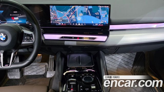 BMW 5 Series (G60) 520i Special Edition 2025 — фото 14