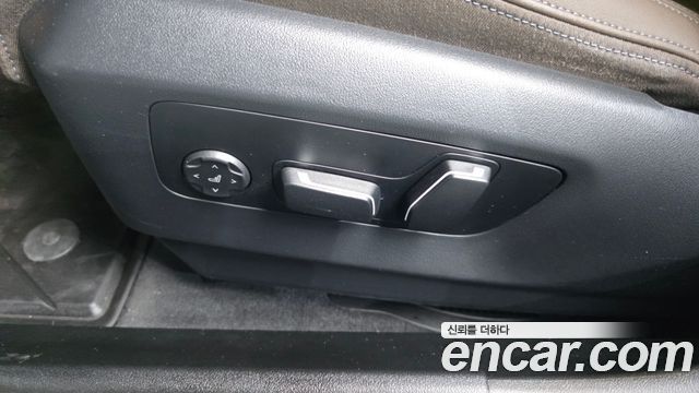 BMW 5 Series (G60) 520i Special Edition 2025 — фото 31