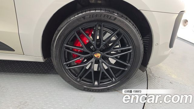 Porsche Macan 2.9 GTS 95B 2023 — фото 21
