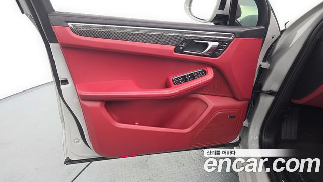 Porsche Macan 2.9 GTS 95B 2023 — фото 24