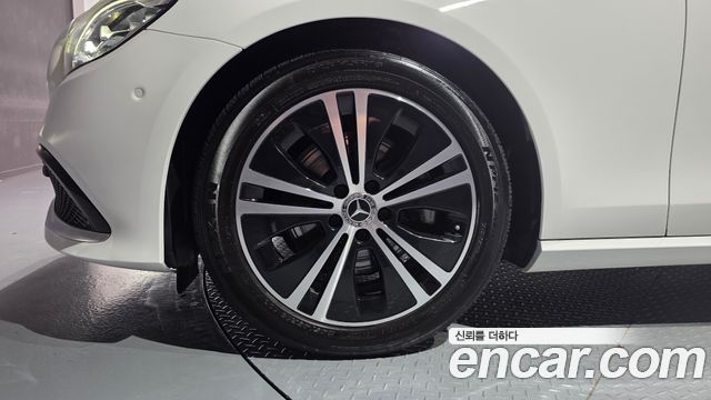 Mercedes-Benz E-Class (W213) E250 Avantgarde 2022 — фото 5