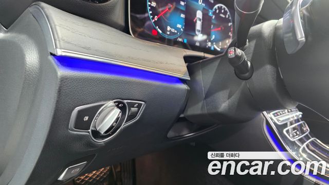 Mercedes-Benz E-Class (W213) E250 Avantgarde 2022 — фото 12