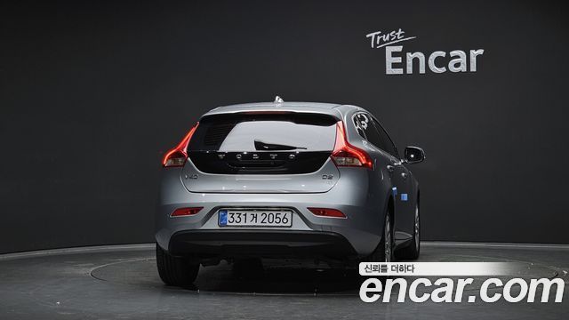 Volvo V40 D2 2nd 2015 — фото 4