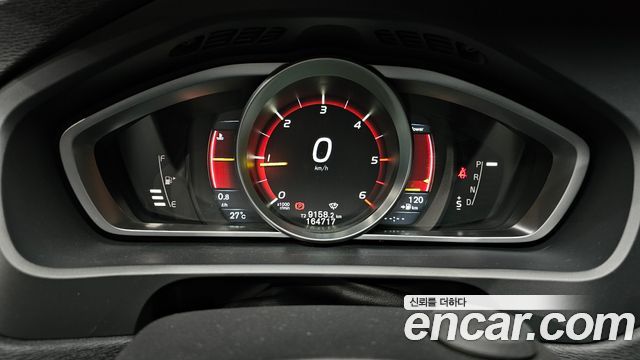 Volvo V40 D2 2nd 2015 — фото 8