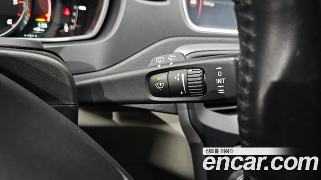 Volvo V40 D2 2nd 2015 — фото 17