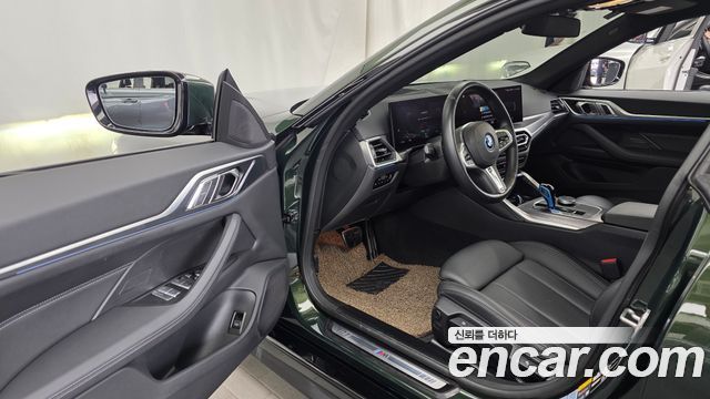 BMW i4 eDrive40 M Sports 2022 — фото 10