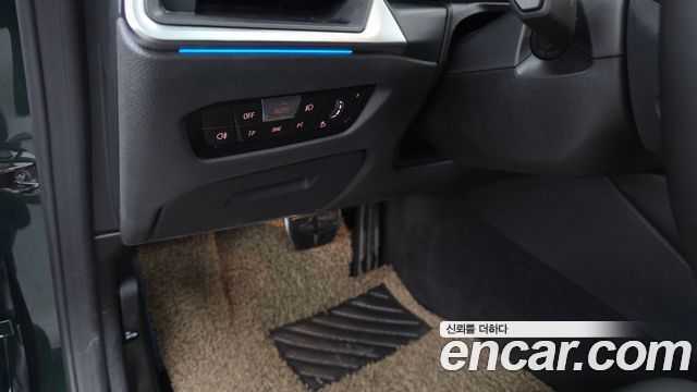 BMW i4 eDrive40 M Sports 2022 — фото 17