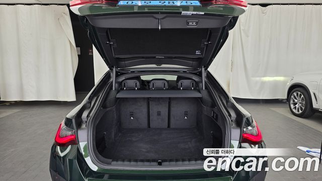 BMW i4 eDrive40 M Sports 2022 — фото 20