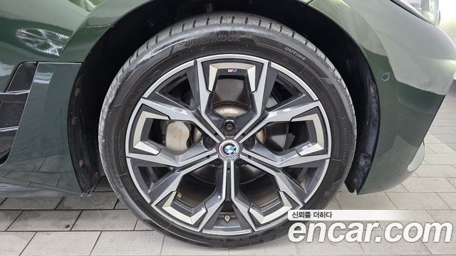 BMW i4 eDrive40 M Sports 2022 — фото 21