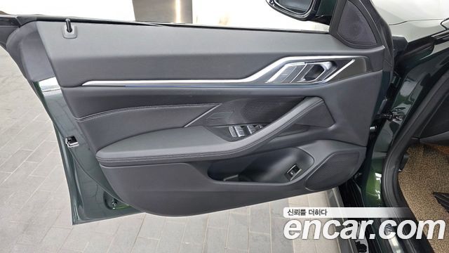 BMW i4 eDrive40 M Sports 2022 — фото 24