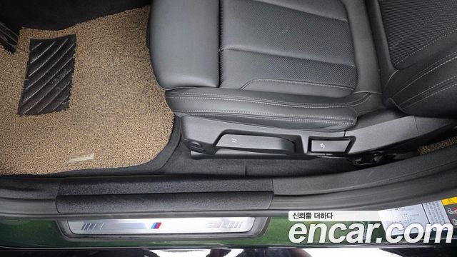 BMW i4 eDrive40 M Sports 2022 — фото 31