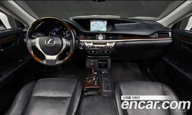 Lexus ES300h Supreme XV60 2013 — фото 5