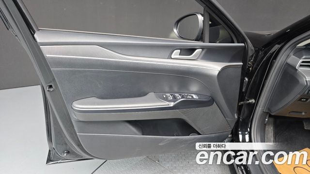 Kia K5 (III) 2.0 Prestige 2022 — фото 30