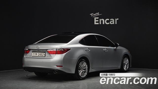 Lexus ES350 Executive XV60 2015 — фото 2