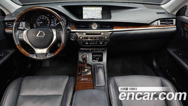 Lexus ES350 Executive XV60 2015 — фото 7