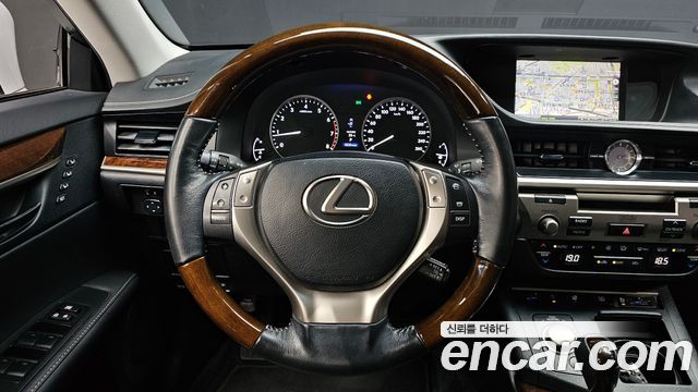 Lexus ES350 Executive XV60 2015 — фото 13