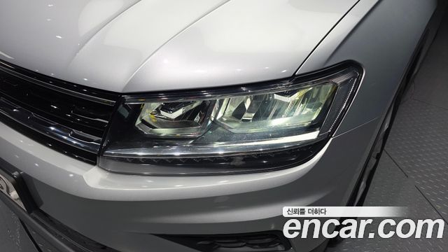 Volkswagen Tiguan (II) 2.0 TDI Premium 2018 — фото 22