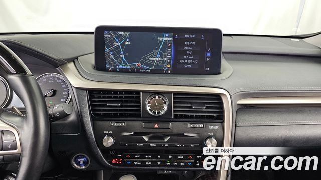 Lexus RX450hL (IV) Executive 2020 — фото 18
