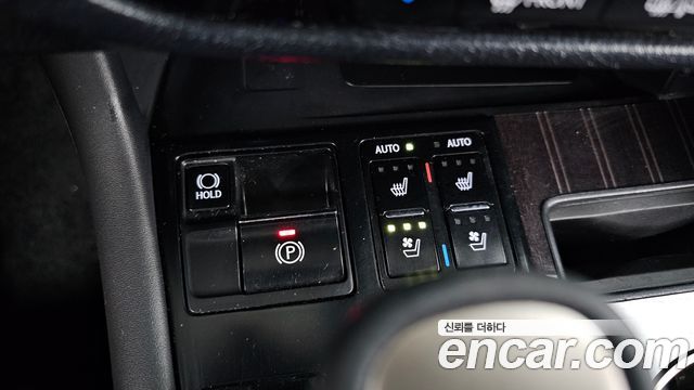 Lexus RX450hL (IV) Executive 2020 — фото 32