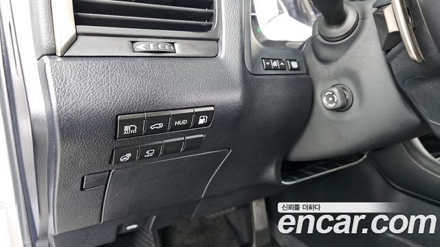 Lexus RX450hL (IV) Executive 2020 — фото 36
