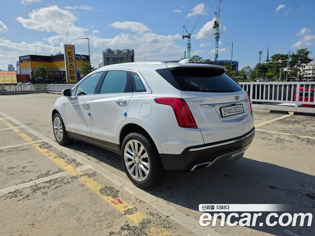 Cadillac XT5 3.6 Platinum 2019 — фото 5