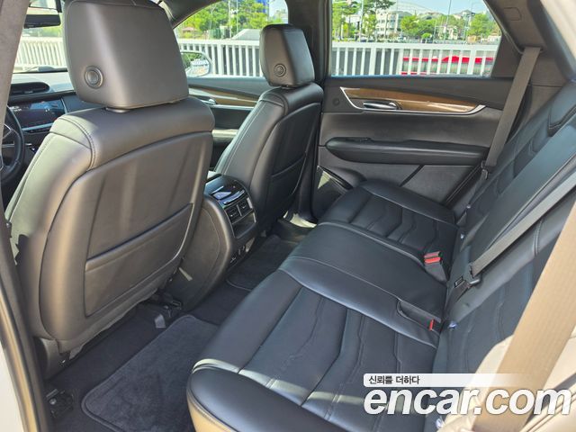 Cadillac XT5 3.6 Platinum 2019 — фото 20