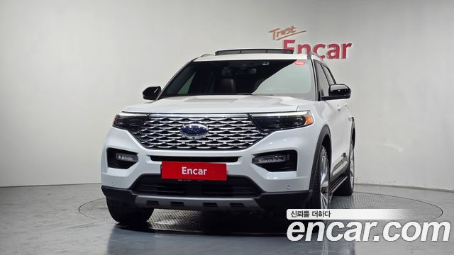 Ford Explorer (VI) 3.0 Platinum 4WD 2022 — фото 3