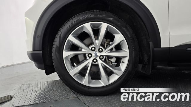 Ford Explorer (VI) 3.0 Platinum 4WD 2022 — фото 5