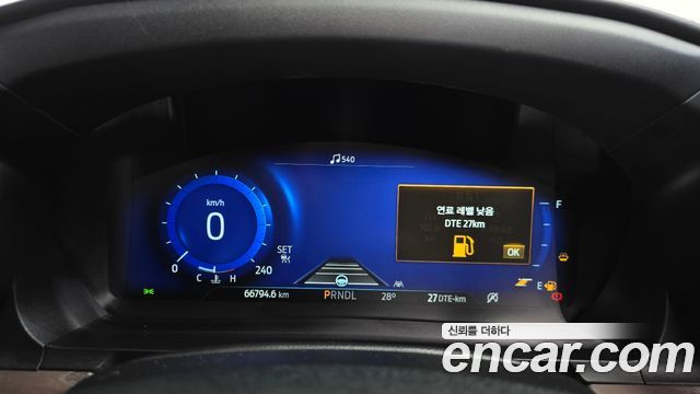 Ford Explorer (VI) 3.0 Platinum 4WD 2022 — фото 8