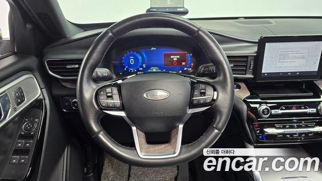 Ford Explorer (VI) 3.0 Platinum 4WD 2022 — фото 16
