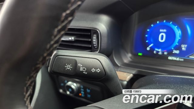 Ford Explorer (VI) 3.0 Platinum 4WD 2022 — фото 33