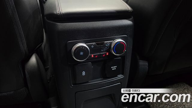 Ford Explorer (VI) 3.0 Platinum 4WD 2022 — фото 34