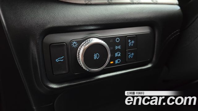 Ford Explorer (VI) 3.0 Platinum 4WD 2022 — фото 36