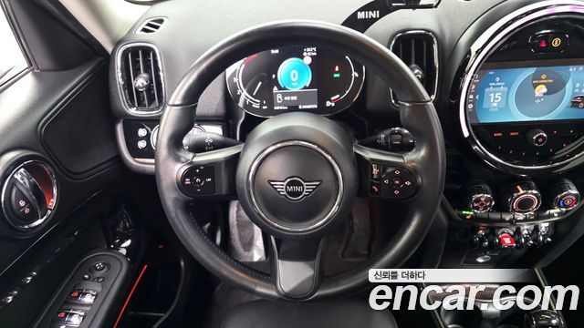 MINI Cooper D Countryman ALL4 Classic 2nd 2022 — фото 13