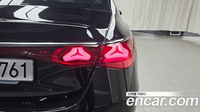 Mercedes-Benz E-Class (W214) E200 Avantgarde Limited 2025 — фото 23
