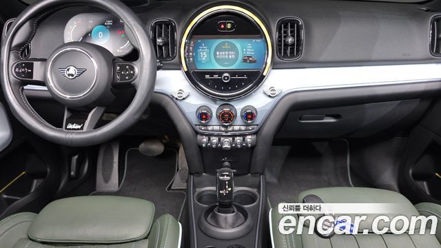 MINI Cooper Countryman Untamed Edition 2nd Gen 2023 — фото 19