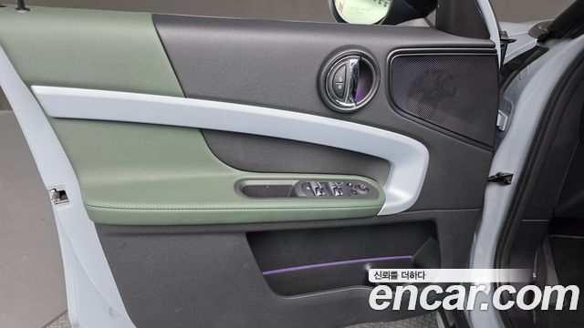 MINI Cooper Countryman Untamed Edition 2nd Gen 2023 — фото 30