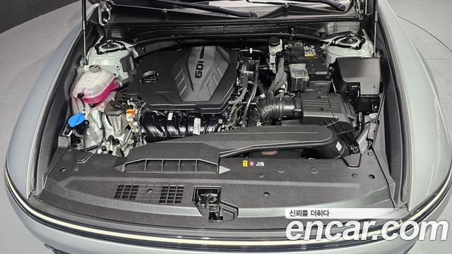 Hyundai Grandeur (GN7) 2,5 Gasoline 2WD Exclusive 2023 — фото 6