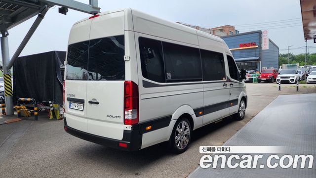 Hyundai Solati 15-seater Luxury 2025 — фото 2