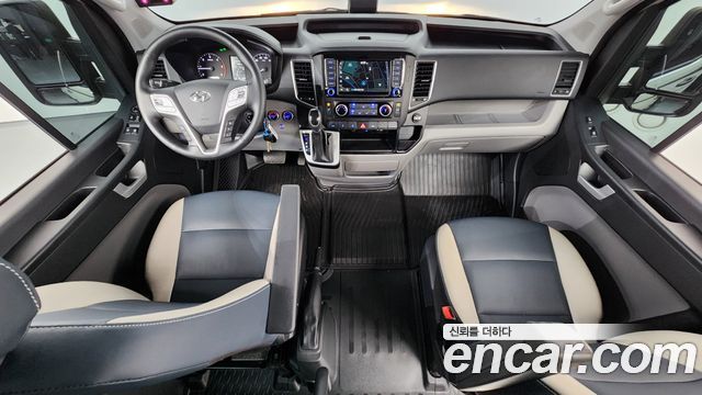 Hyundai Solati 15-seater Luxury 2025 — фото 7