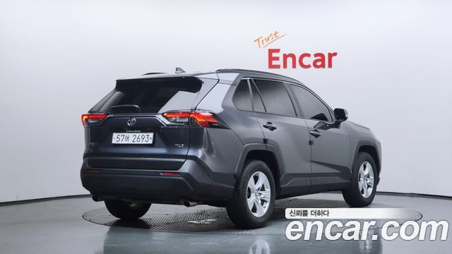 Toyota RAV4 (V) 2.5 2WD 2019 — фото 2