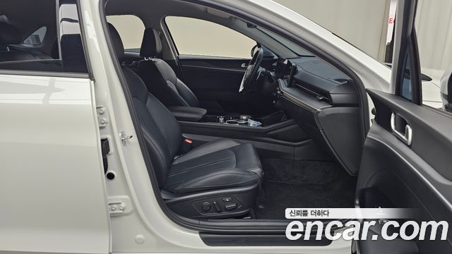 Kia K5 (III) 2.0 Prestige 2025 — фото 32
