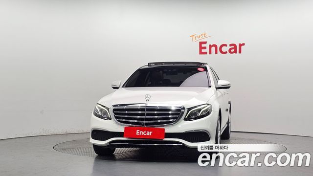 Mercedes-Benz E-Class (W213) E300 4MATIC Exclusive 2019 — фото 3