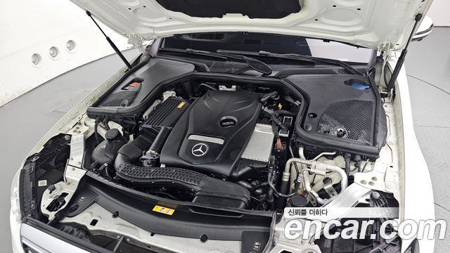 Mercedes-Benz E-Class (W213) E300 4MATIC Exclusive 2019 — фото 6