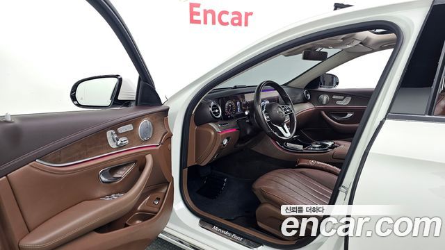 Mercedes-Benz E-Class (W213) E300 4MATIC Exclusive 2019 — фото 10