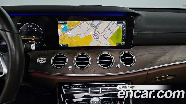Mercedes-Benz E-Class (W213) E300 4MATIC Exclusive 2019 — фото 13