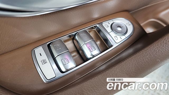 Mercedes-Benz E-Class (W213) E300 4MATIC Exclusive 2019 — фото 29